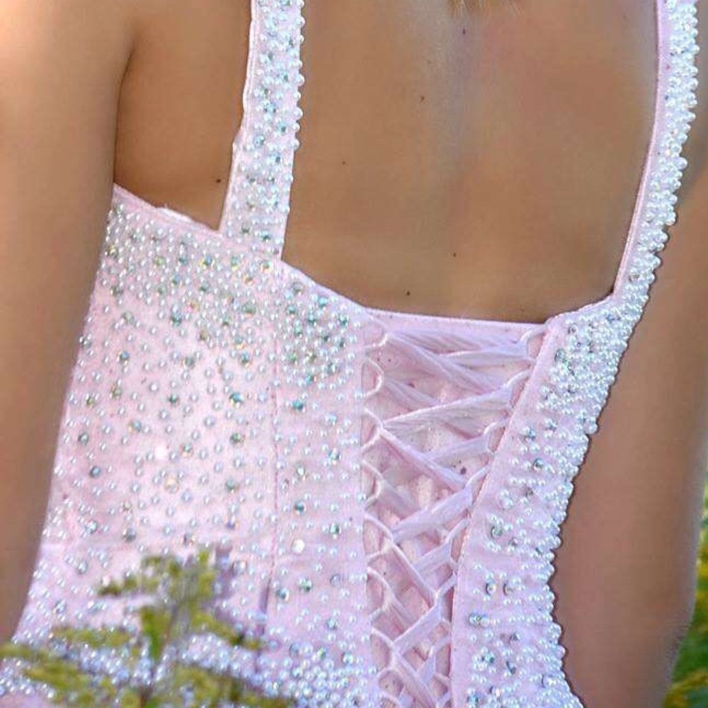 Prom dress - Picture 4 of 10